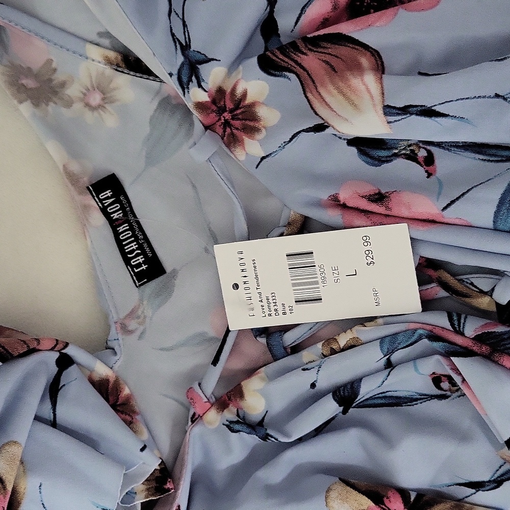 Fashion Nova Blue Floral Romper - Picture 8 of 9